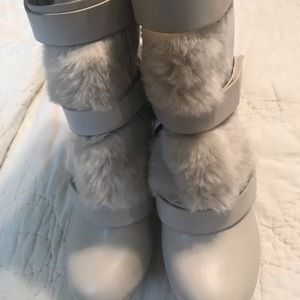 Juicy Couture winter boots
